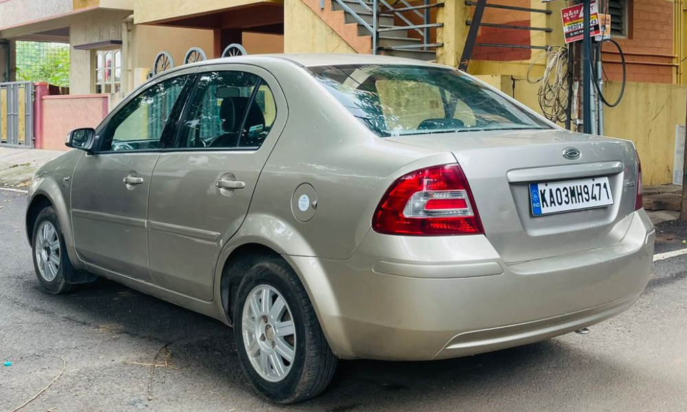 FORD FIESTA ZXI WITH AIRBAGS - 3