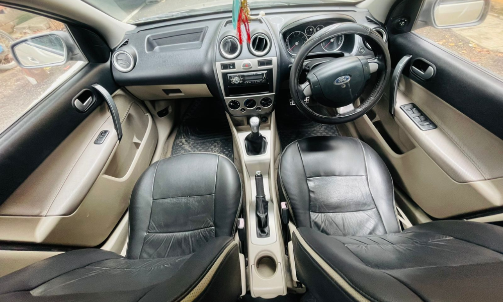 FORD FIESTA ZXI WITH AIRBAGS - 6