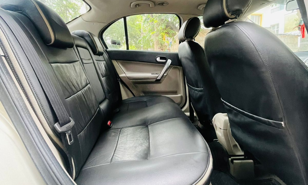 FORD FIESTA ZXI WITH AIRBAGS - 7