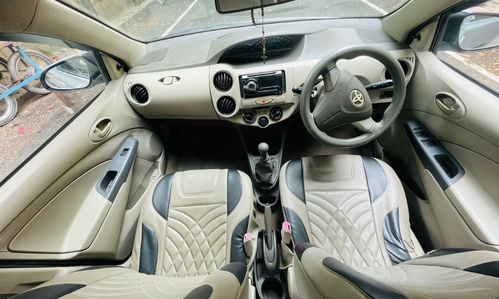 TOYOTA ETIOS LIVA GD - 4