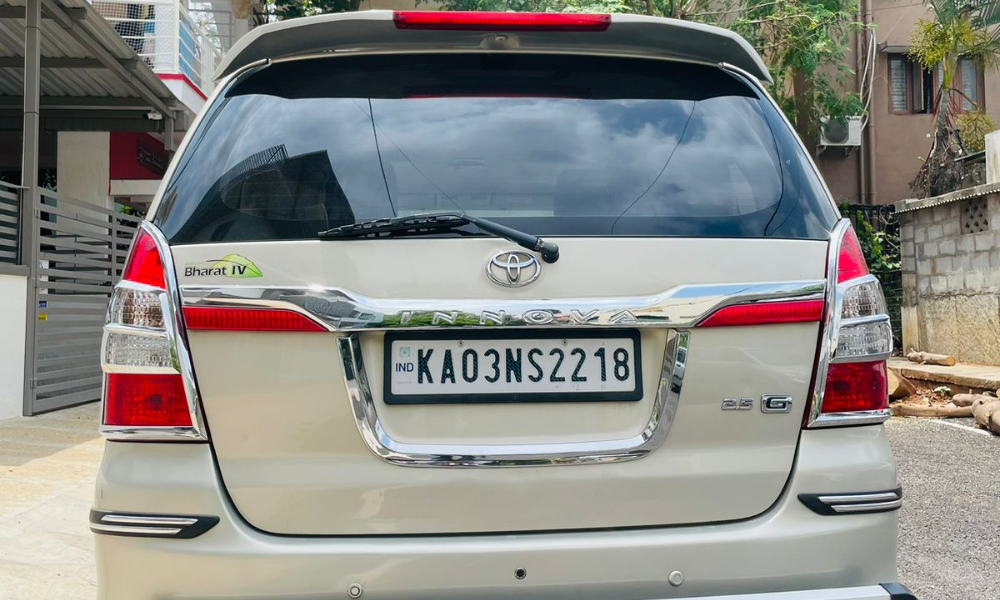 TOYOTA INNOVA GS -3